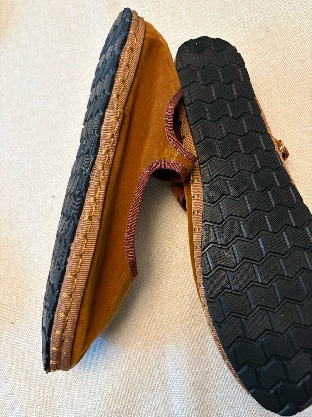 Women's Mary Jane Velvet Flats - Burnt Orange Brown NWOT - Picture 6 of 6